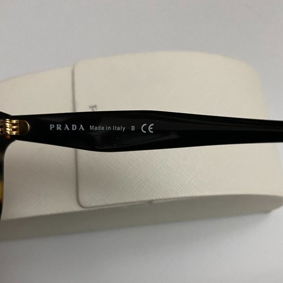PRADA Catwalk Tortoise Sunglasses - Picture 5 of 11